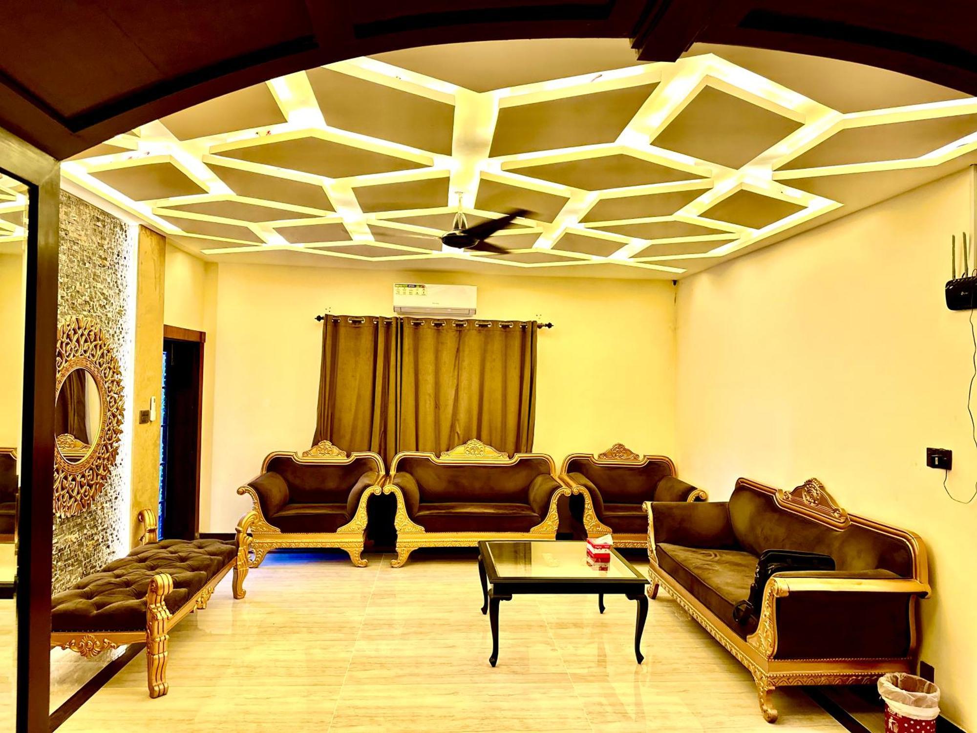 Blue Moon Continental Hotel Islamabad Ngoại thất bức ảnh